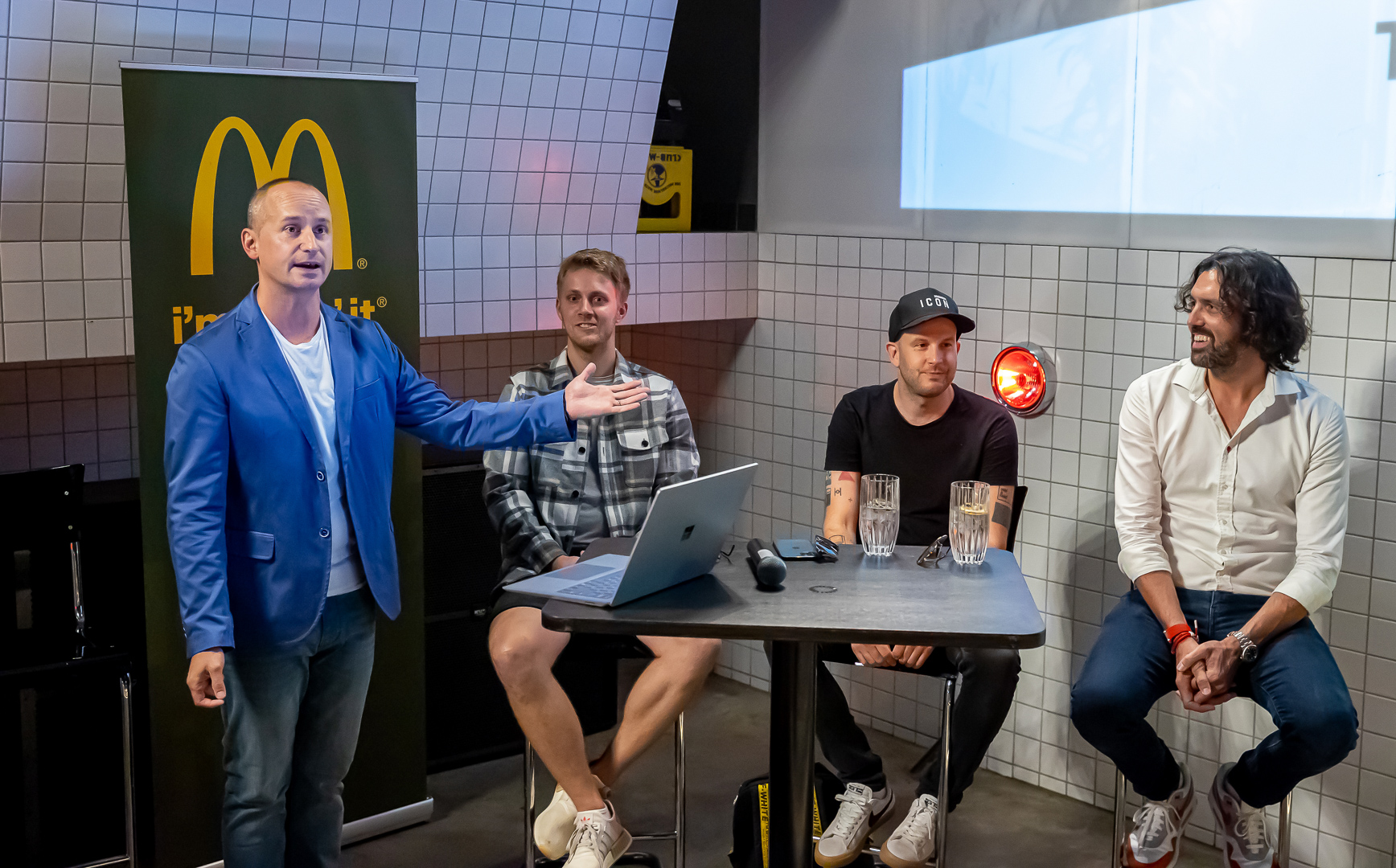 Projekt McDonald’s - Komunikujeme hamburgerem